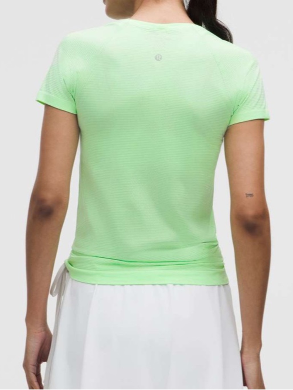 Lululemon Swiftly Tech Short-Sleeve
Shirt Citra Lime Size 4 - Picture 2 of 6